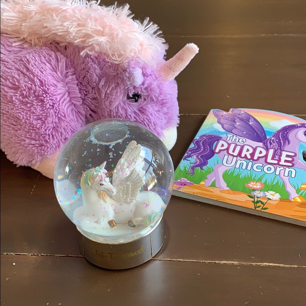COPY - Unicorn bundle snow globe pillow pet